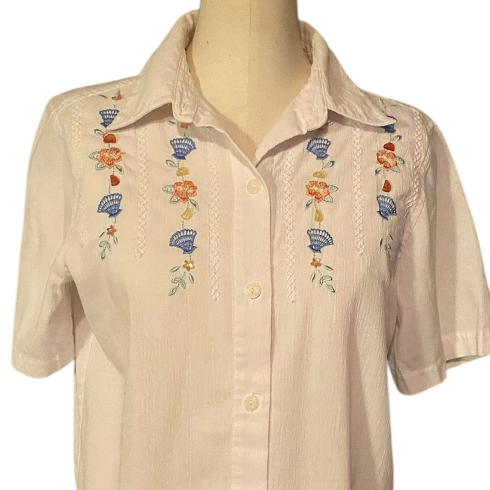 VINTAGE COTTAGECORE COASTAL GRANDMA DELICATE EMBROIDERED BUTTON FRONT SHIRT MED